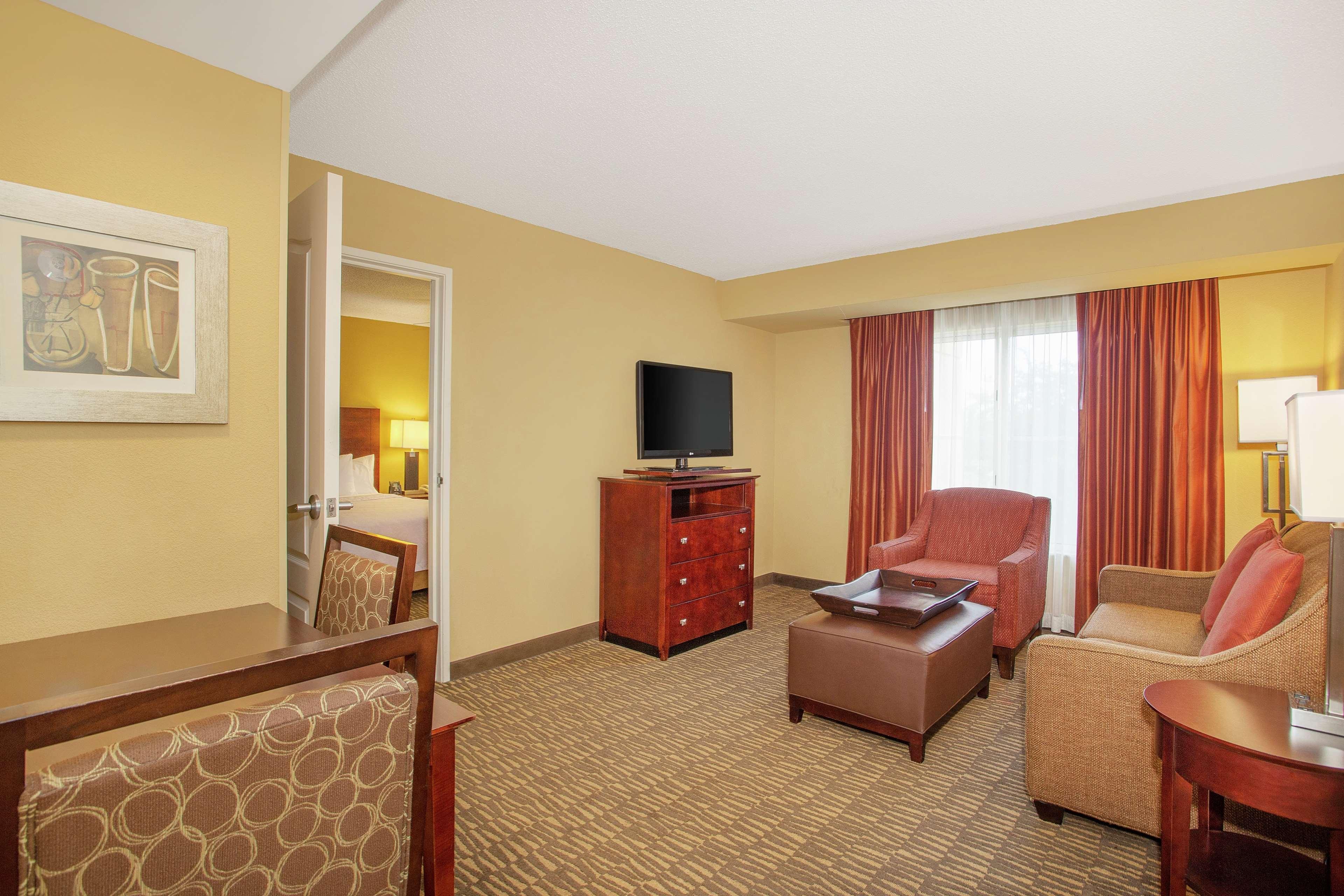 Homewood Suites By Hilton Tampa-Brandon Bagian luar foto