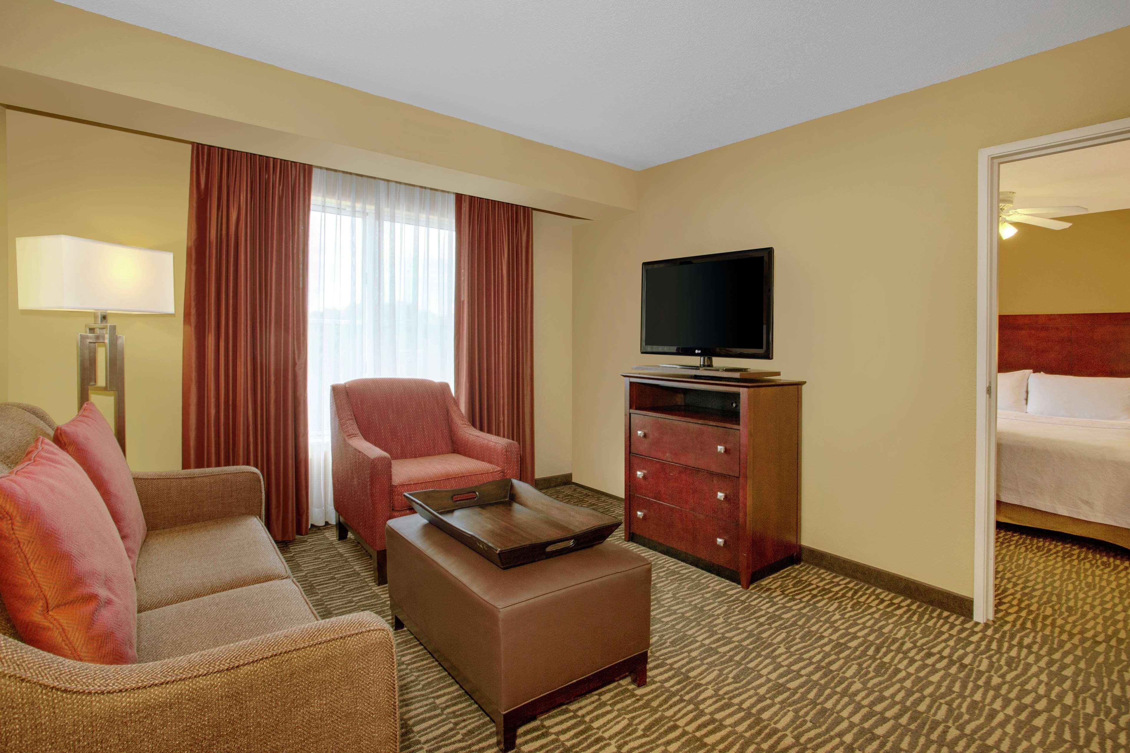 Homewood Suites By Hilton Tampa-Brandon Bagian luar foto