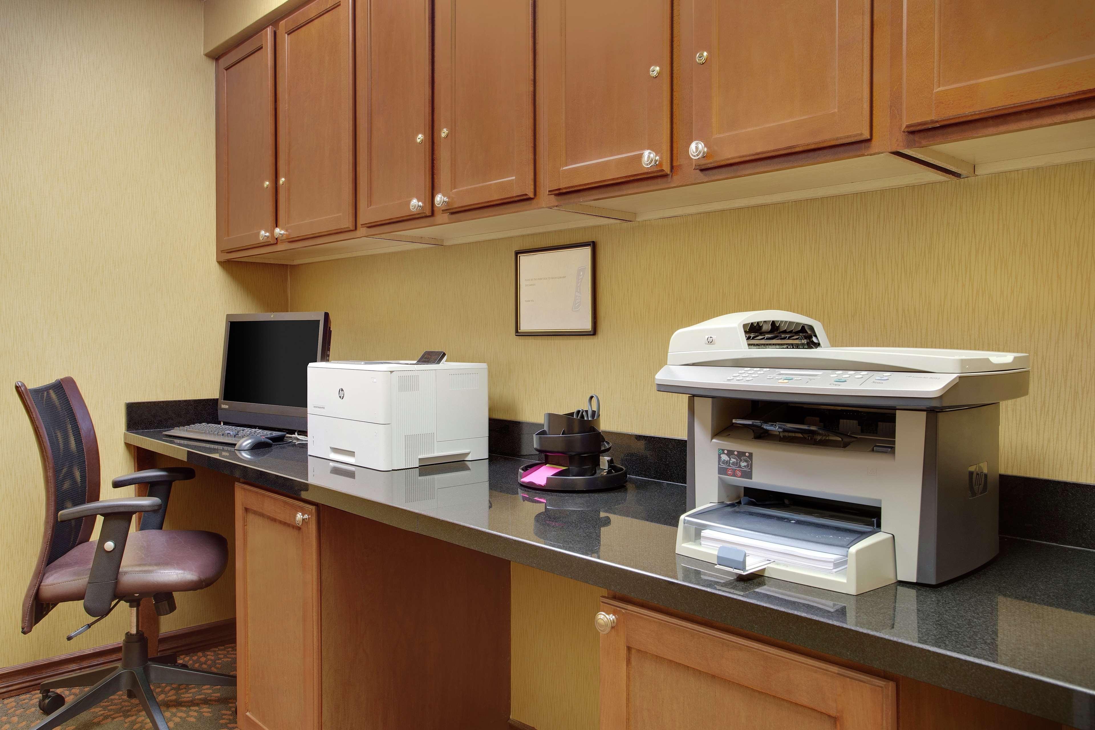 Homewood Suites By Hilton Tampa-Brandon Bagian luar foto
