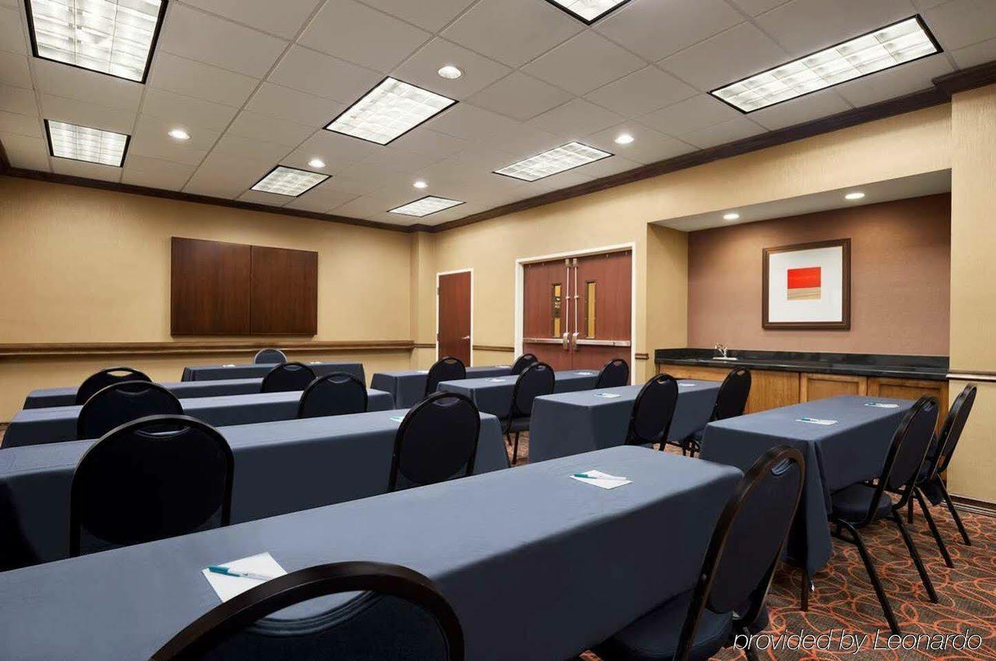 Homewood Suites By Hilton Tampa-Brandon Bagian luar foto